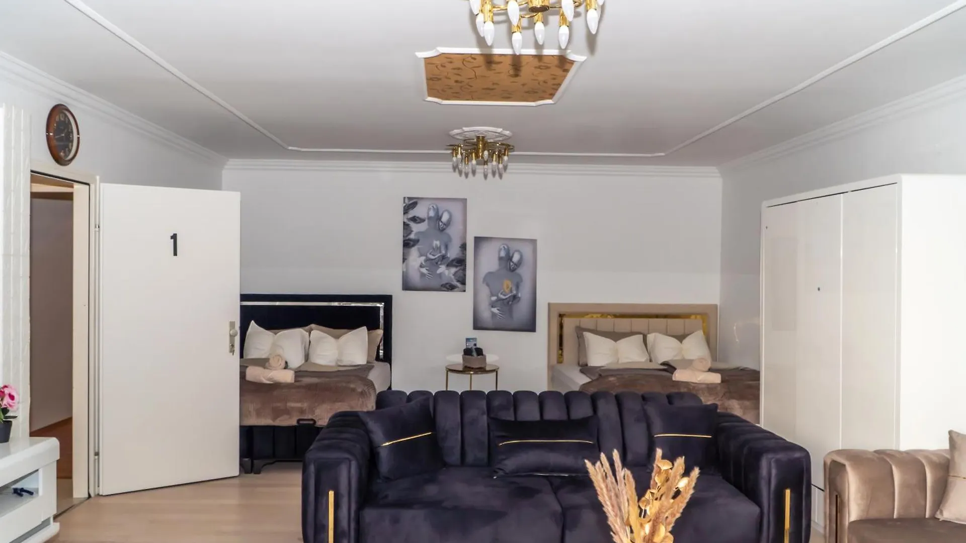 Spacious Apartment 5 Minutes To Wiener Stadthalle Austria