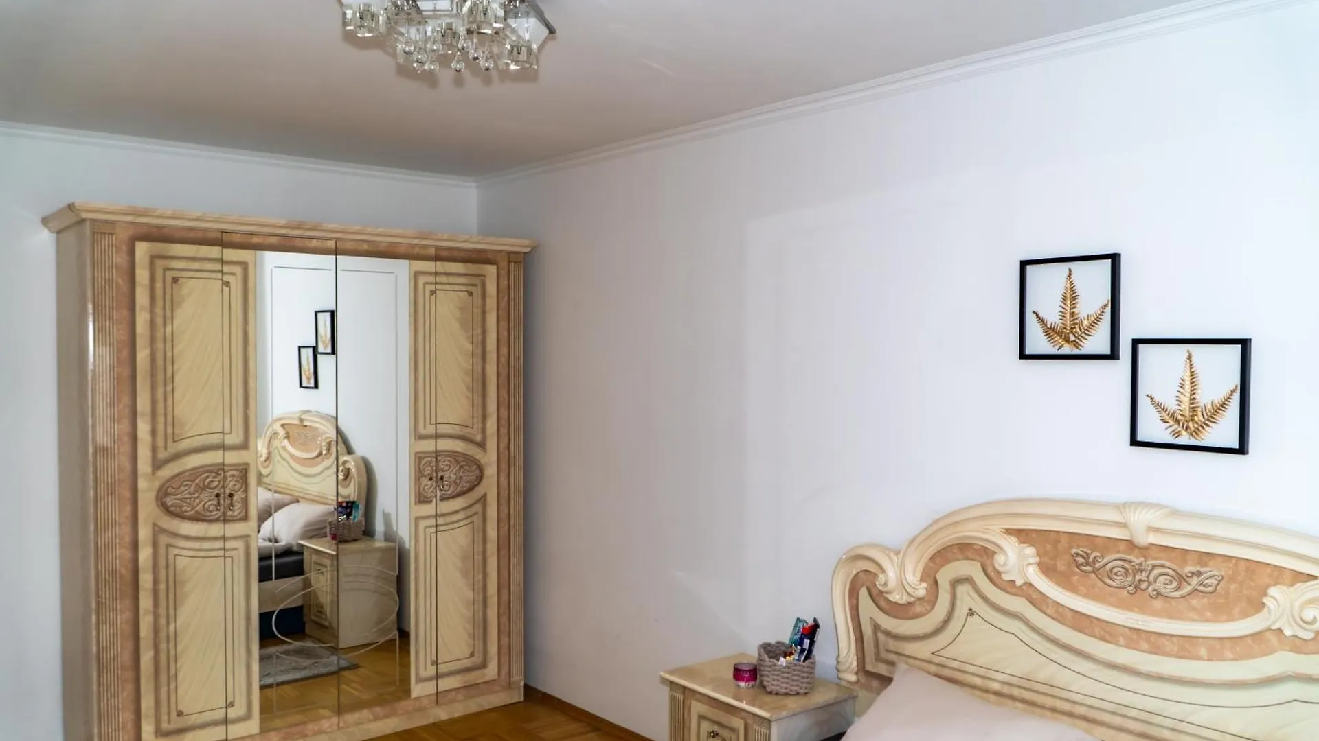 Spacious Apartment 5 Minutes To Wiener Stadthalle  Wien