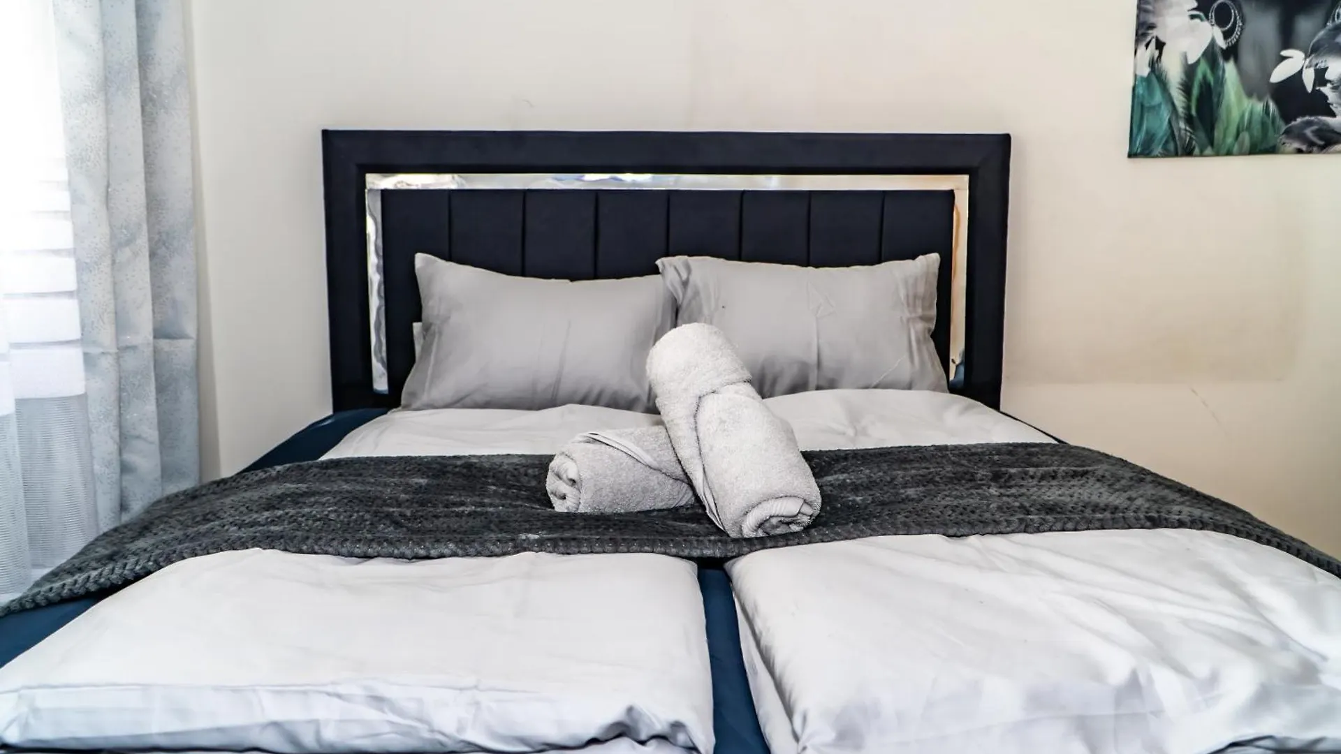 Spacious Apartment 5 Minutes To Wiener Stadthalle  Wien
