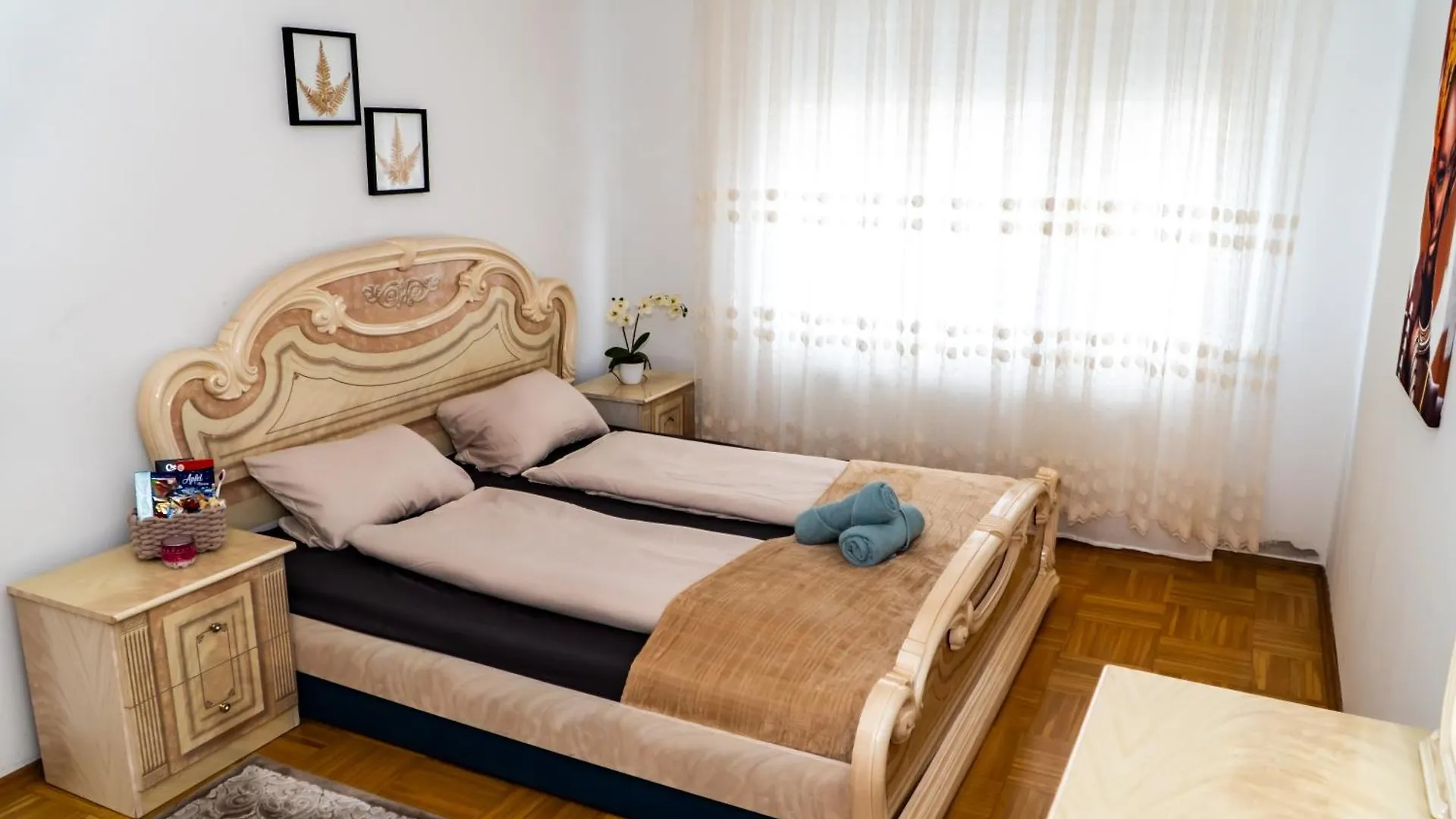 Spacious Apartment 5 Minutes To Wiener Stadthalle  Vídeň
