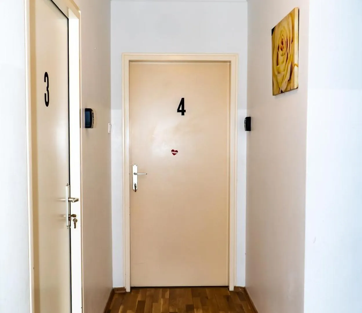 Spacious Apartment 5 Minutes To Wiener Stadthalle Vienna